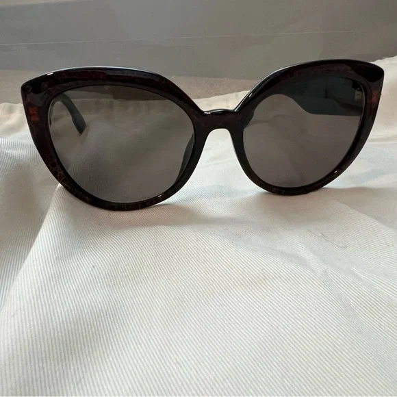 Dior Oversized Sunglasses NWT DiorNuit S1I oversized sunglasses in black - Dior Eyewear  main image 3